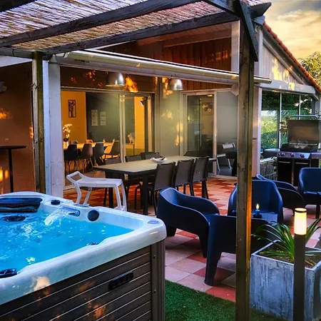 Domaine Du Souvenir 別荘 *